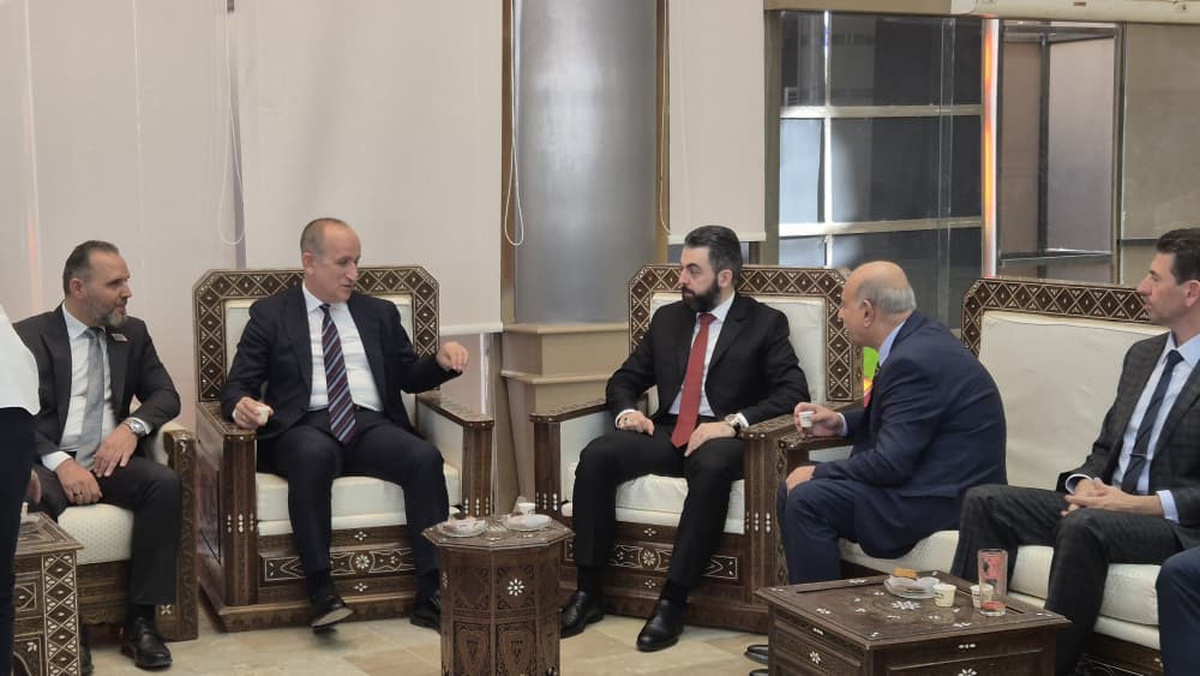 Bakan Yardımcısı Bulut, Şam\'da 27 ülkeden 356 firmanın katıldığı İmar 2026 Fuarı\'na katıldı
