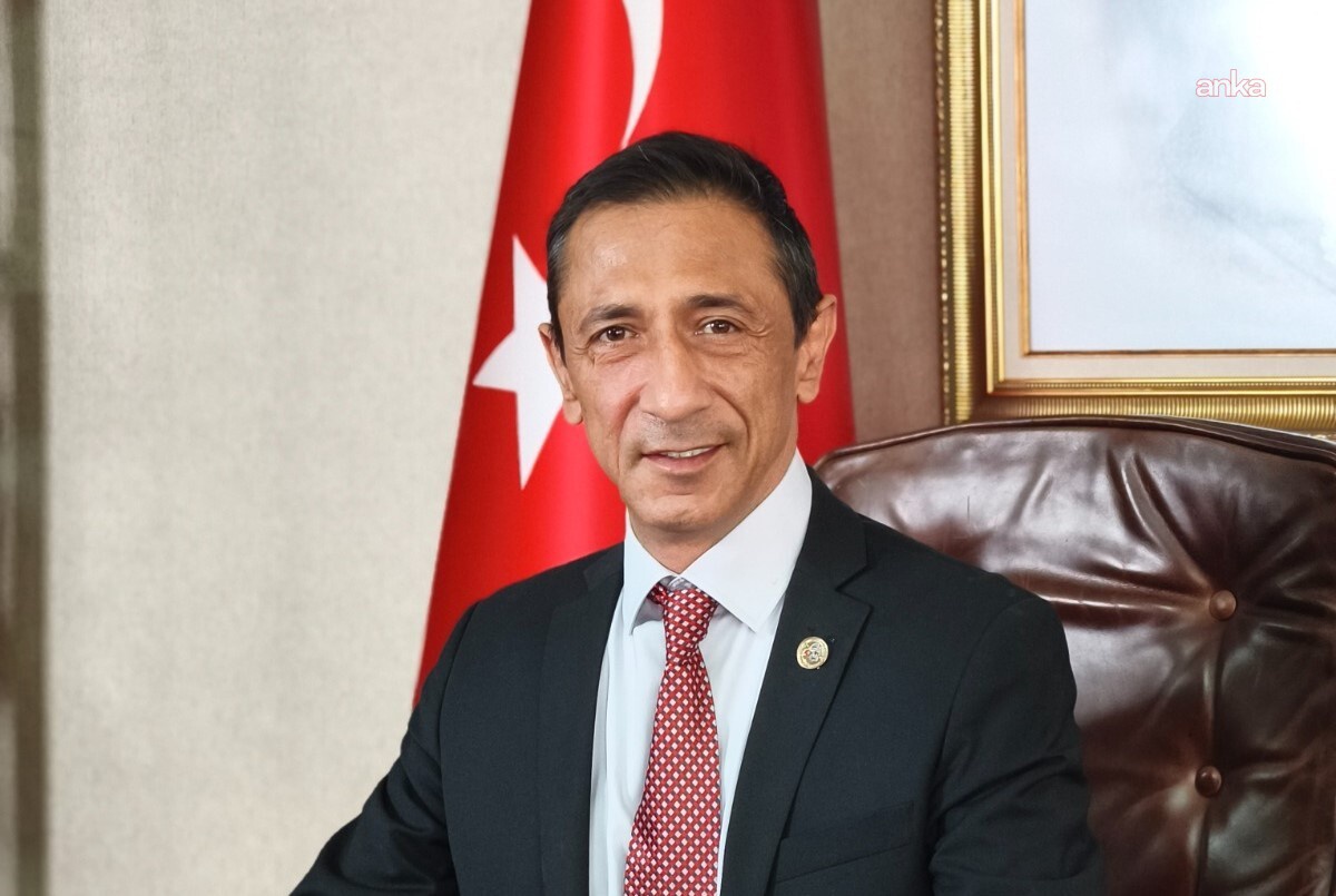 Öğretmenlere ikinci il dışı yer değiştirme hakkı için Özat\'tan teşekkür açıklaması