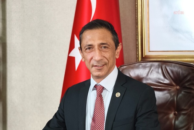 Öğretmenlere ikinci il dışı yer değiştirme hakkı için Özat'tan teşekkür açıklaması