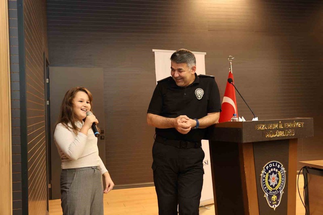 Erzurum'da polis çocukları için eğitime destek buluşması düzenlendi