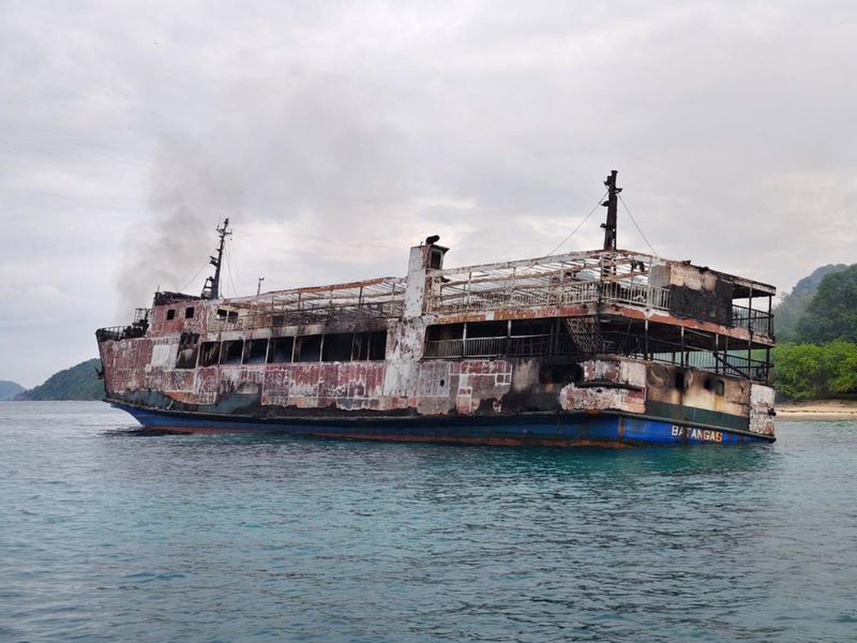 Filipinler açıklarında feribot yangınında can kaybı 76\'ya yükseldi, 13 kişi hâlâ kayıp