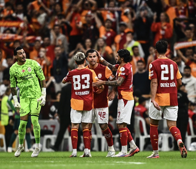 Galatasaray evinde Kocaelispor'u 1-0 yendi, 13 puanla liderliği geri aldı