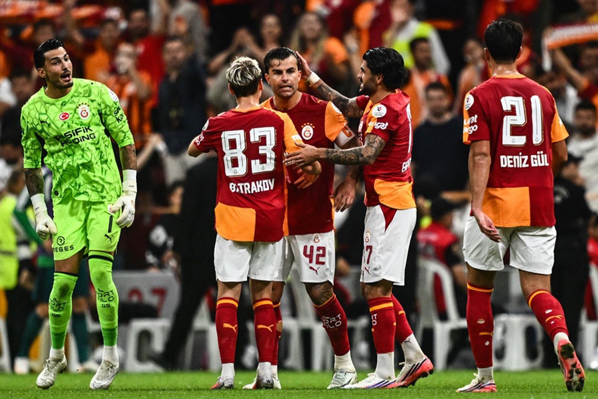 Gemisini kurtaran kaptan! Galatasaray, Abdülkerim Bardakcı\'nın füzesiyle kazandı