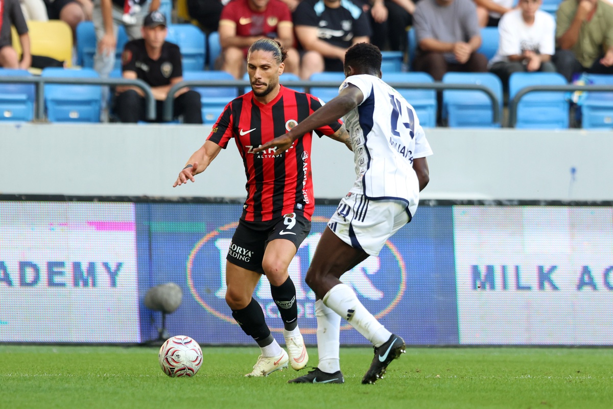 Süper Lig\'de Gençlerbirliği, Kasımpaşa\'ya 90+4\'te 2-1 yenildi