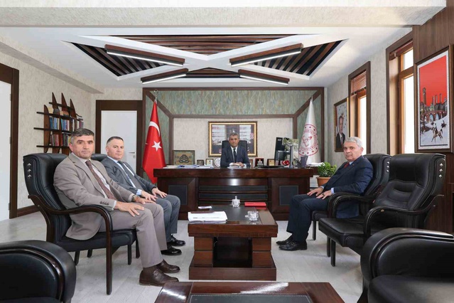 Erzurum'da 3 ilçenin eğitim müdürleri 2026-2027 hazırlıklarını görüştü