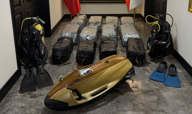 İşte 350 kilogram uyuşturucu yakalanan operasyonun görüntüleri