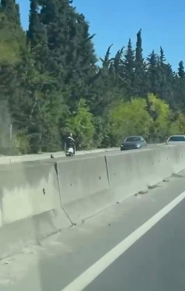 Yalova'da motosikletli sürücü ters yönde ilerledi, o anlar cep telefonuyla görüntülendi