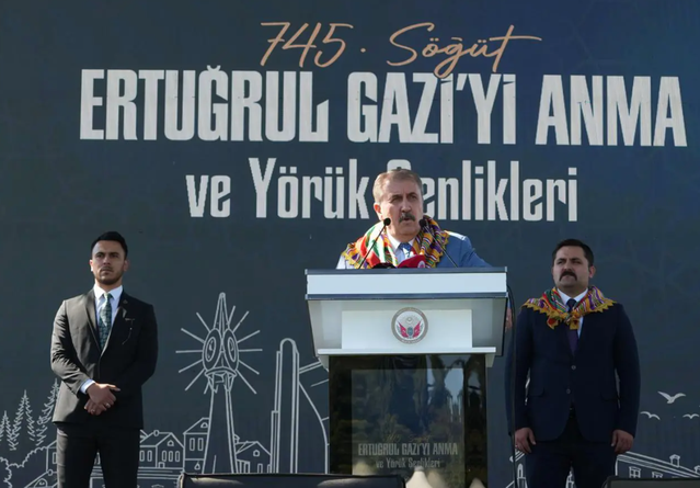 Destici Söğüt'te konuştu, gençleri ümitsizliğe mahkum etmemeliyiz dedi