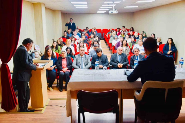 Posof'ta yeni eğitim yılı hazırlıkları Kaymakam Bertan başkanlığında görüşüldü