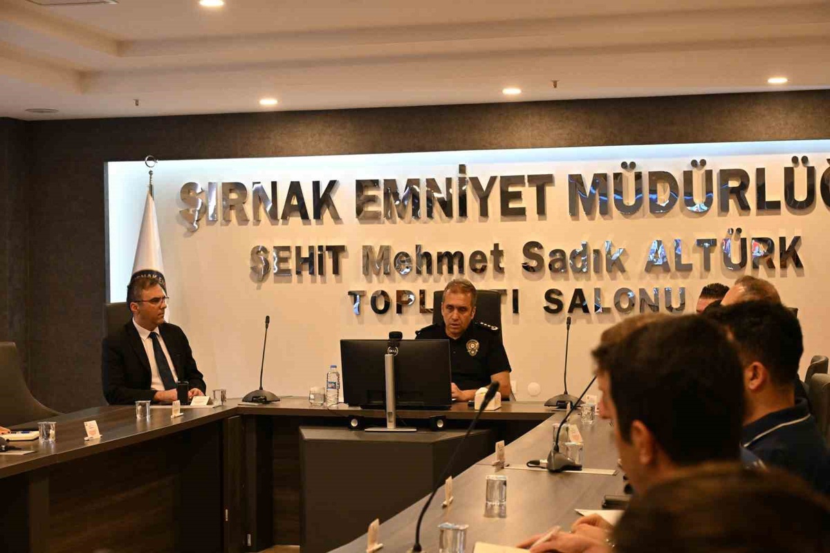 Şırnak'ta yeni eğitim yılı öncesi merkez ve 6 ilçedeki okulların güvenliği masaya yatırıldı