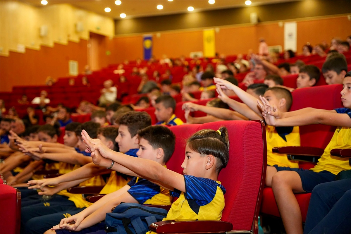"Sporcu Gelişim ve Sağlık Eğitim Semineri" düzenlendi