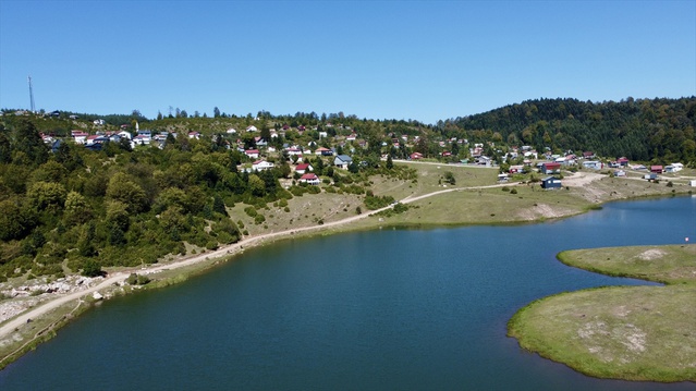 Sultanpınar Yaylası 1300 rakımda doğaseverlere huzur sunuyor