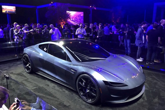 Tesla, Roadster lansmanı için 1 Ekim'e geri sayım başlattı