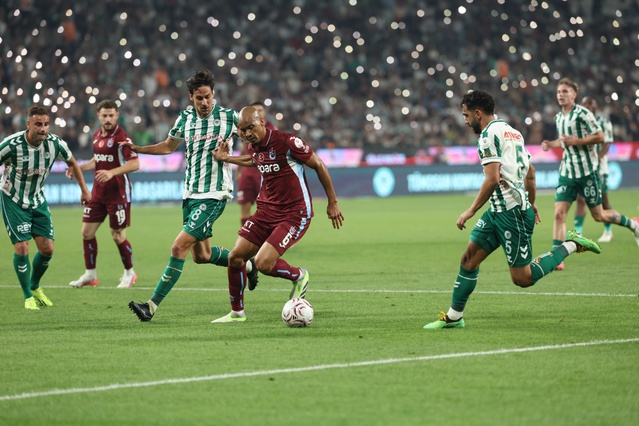 Trabzonspor deplasmanda yine kazanamadı, Konyaspor'a 1-0 mağlup oldu