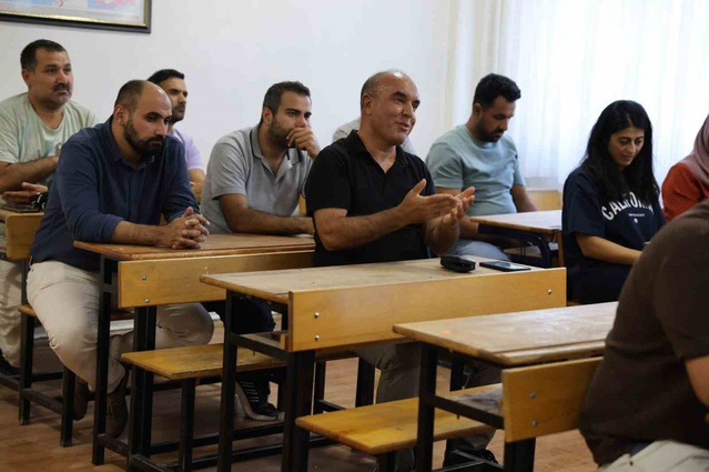 Iğdır Valisi Taşolar, Türkçe ve Matematik zümre toplantısında öğretmenlere başarı diledi