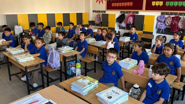 Adıyaman'da 145 bin 698 öğrenci, 315 yeni derslikte ders başı yaptı