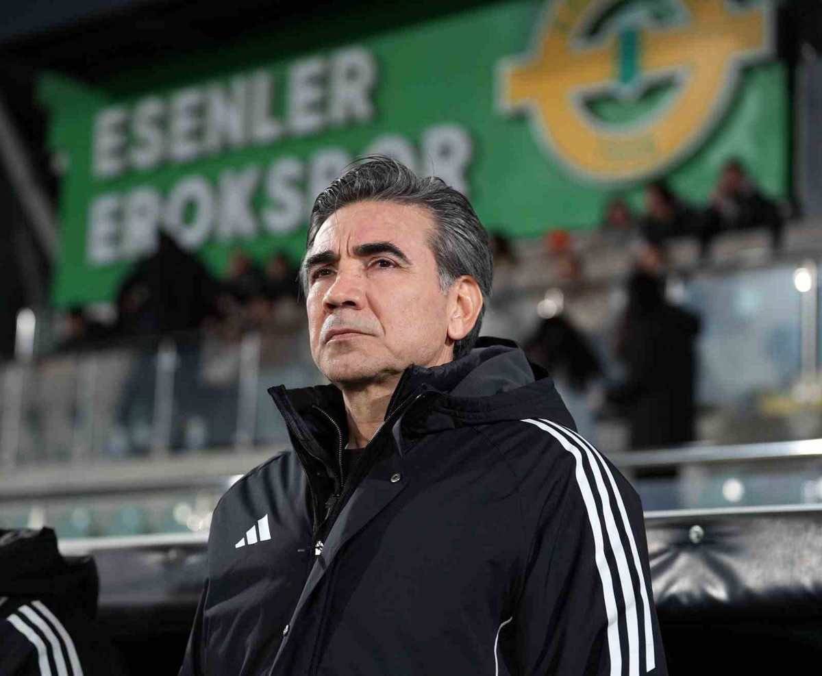 Antalyaspor'un yeni teknik direktörü Osman Özköylü ilk antrenmana çıktı