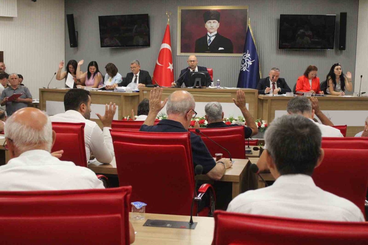 Aydın'da taksi indi-bindi 210 TL, Didim ve Kuşadası'nda 240 TL oldu