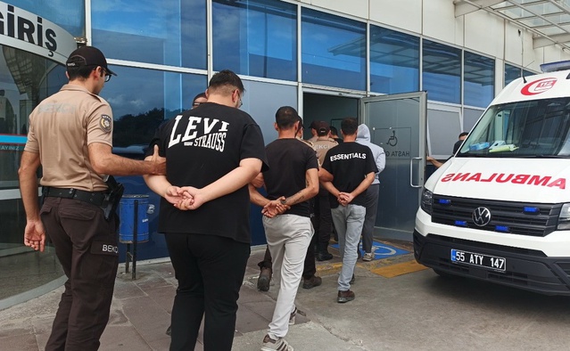 Bafra'da trafik uygulama yerlerini haberleşme gruplarında paylaşan 10 kişi gözaltına alındı