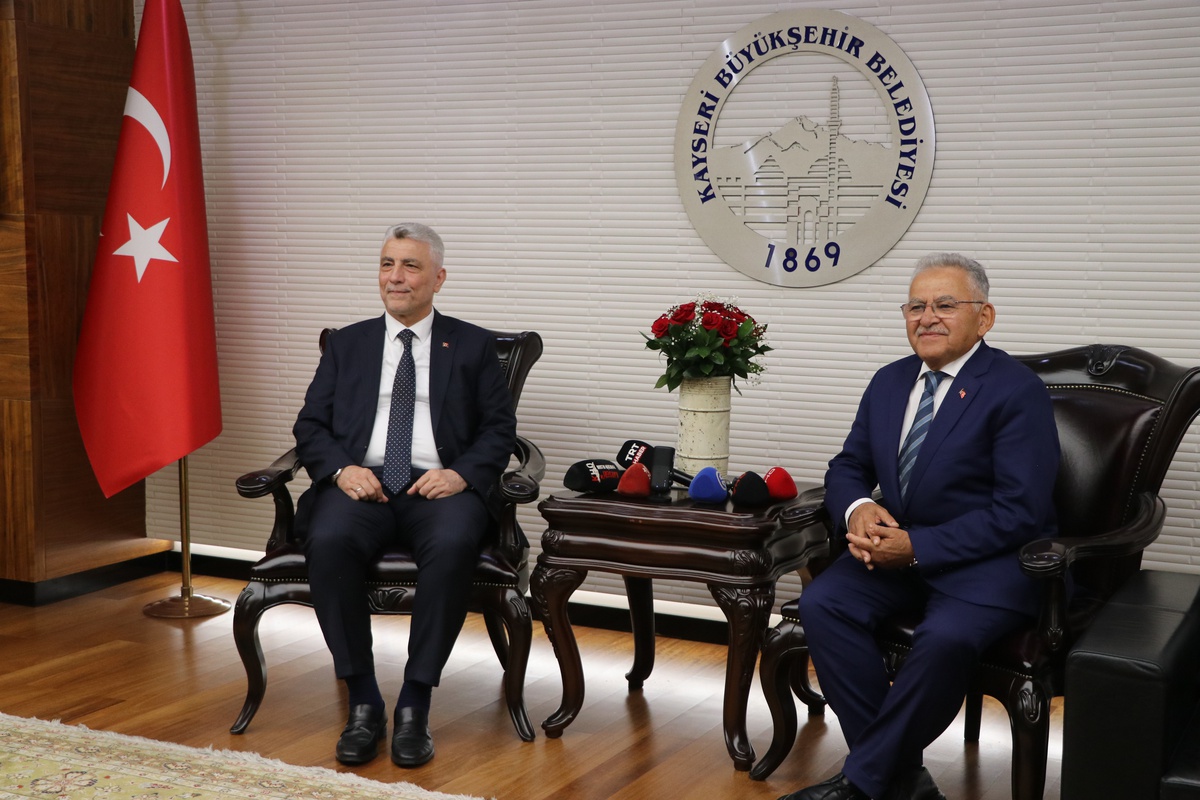 Ticaret Bakanı Bolat, Kayseri Sanayi Odası\'nın 60\'ıncı yıl gecesine katıldı