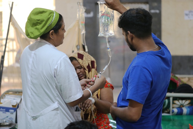 Bangladeş'te dang hummasına karşı 3 aylık kampanya başlatıldı, 143 kişi hayatını kaybetti