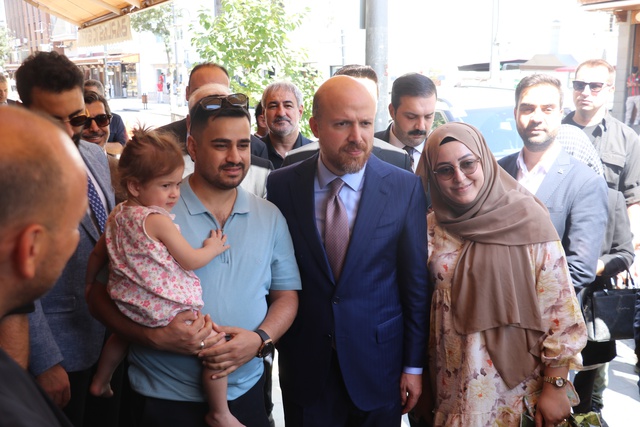 Bilal Erdoğan'dan Diyarbakır'da 'Terörsüz Türkiye' mesajı: Herkesin elini taşın altına koyması lazım