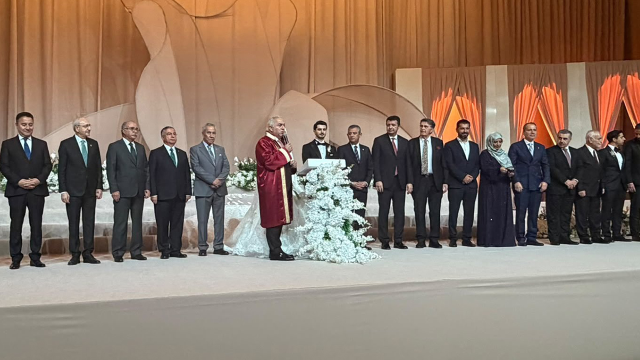 Bülent Arınç'ın Davutoğlu’nun oğlunun nikahındaki konuşmasına Oktay Saral’dan da sert tepki