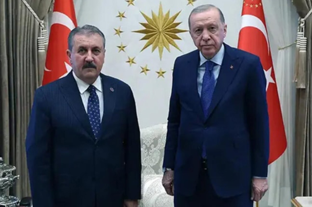 Cumhurbaşkanı adayını açıklayan isimden Erdoğan'a ziyaret
