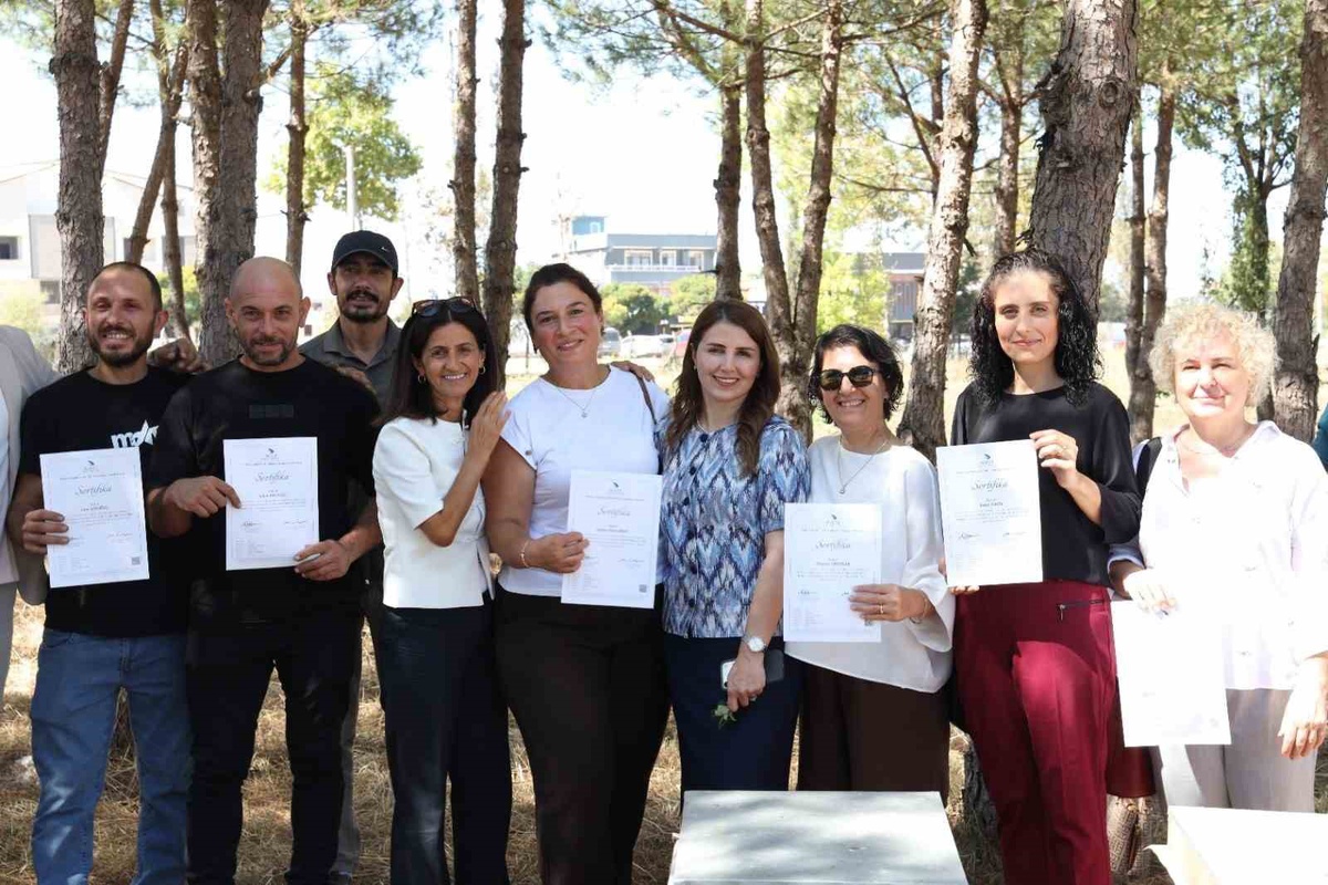 DAGEM, Kocaeli\'de arıcılık kursunu tamamlayanlara sertifika verdi