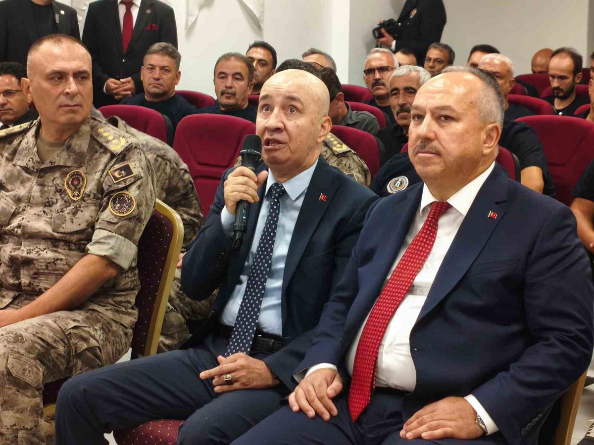 Emniyet Genel Müdürü Fidan: "Gazilik, vatan uğrunda verilen mücadelenin ve üstlenilen büyük sorumluluğun şerefli bir nişanesidir"