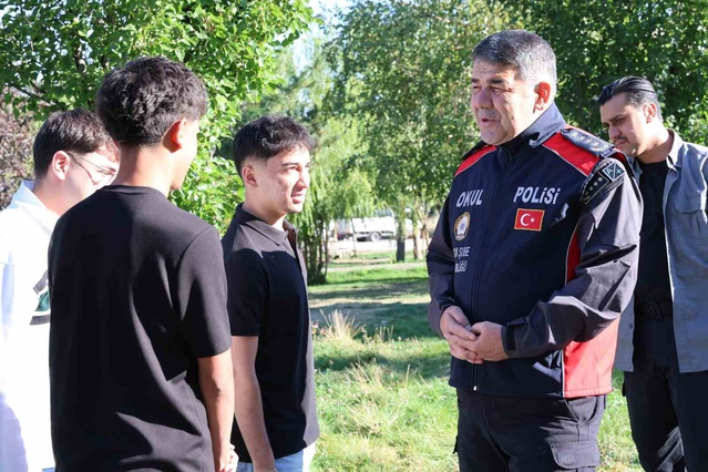 Erzurum'da okul çevresi denetimlerine Emniyet Müdürü Karaburun katıldı