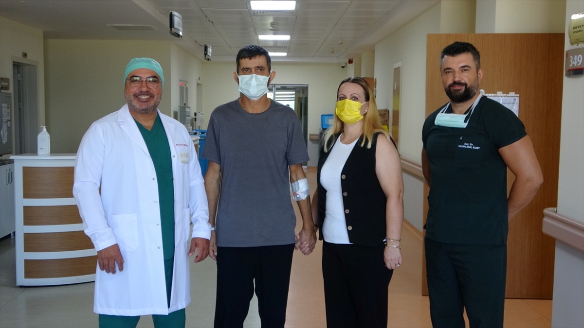 Çanakkale\'de eşinden nakledilen böbrekle sağlığına kavuştu