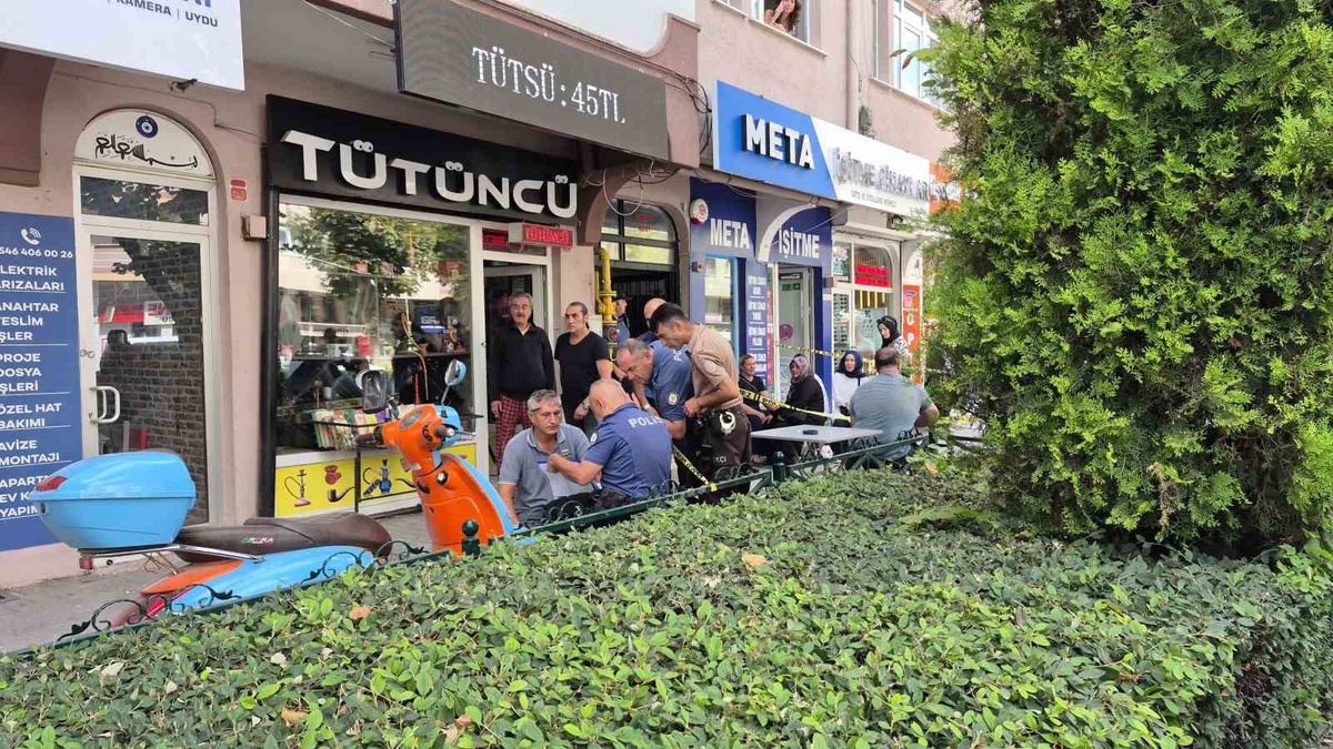 Eskişehir\'de 81 yaşındaki adam merdiven boşluğunda ölü bulundu, ölümü şüpheli