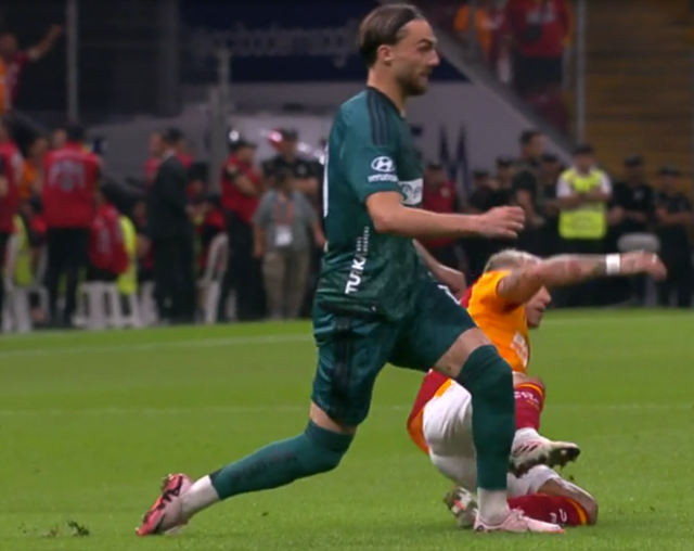 Galatasaray'ın iptal edilen golünde karar doğru mu? Ünlü yorumcuların hepsi aynı şeyi söyledi