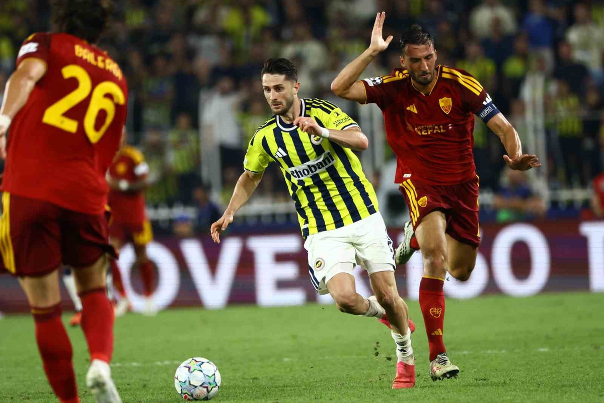 Fenerbahçeli İsmail Yüksek, Şampiyonlar Ligi\'nde ilk haftanın en çok top kapan futbolcusu oldu