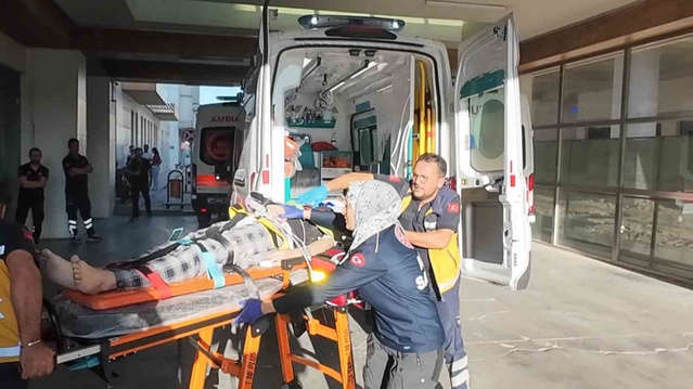Karaman'da 4 katlı apartmanın balkonundan düşen 37 yaşındaki kişi hayatını kaybetti