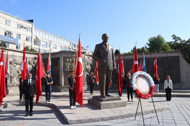 Kayseri'de 312 bin öğrenci için ilk ders zili çaldı