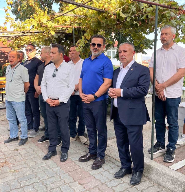 Bilecik'te hayatını kaybeden Kıbrıs gazisi Ali Arı toprağa verildi