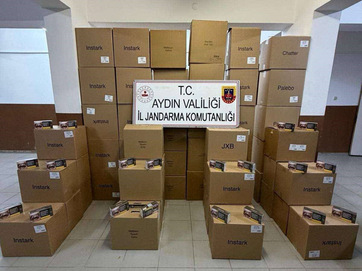 Aydın Köşk\'te durdurulan araçta 630 bin kaçak makaron ele geçirildi