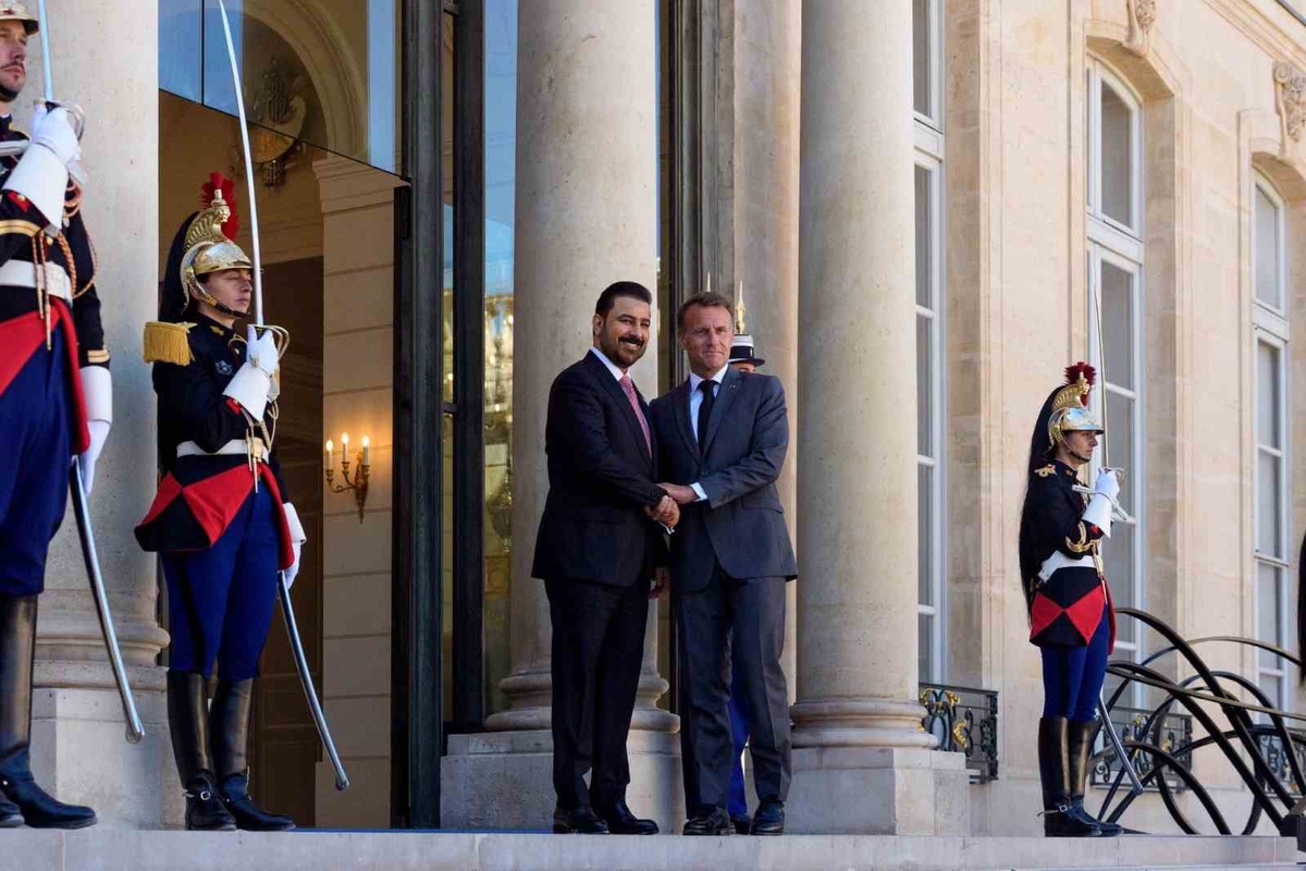 Irak Başbakanı Zeydi Paris\'te Macron ile görüştü, 6 mutabakat zaptı imzalandı
