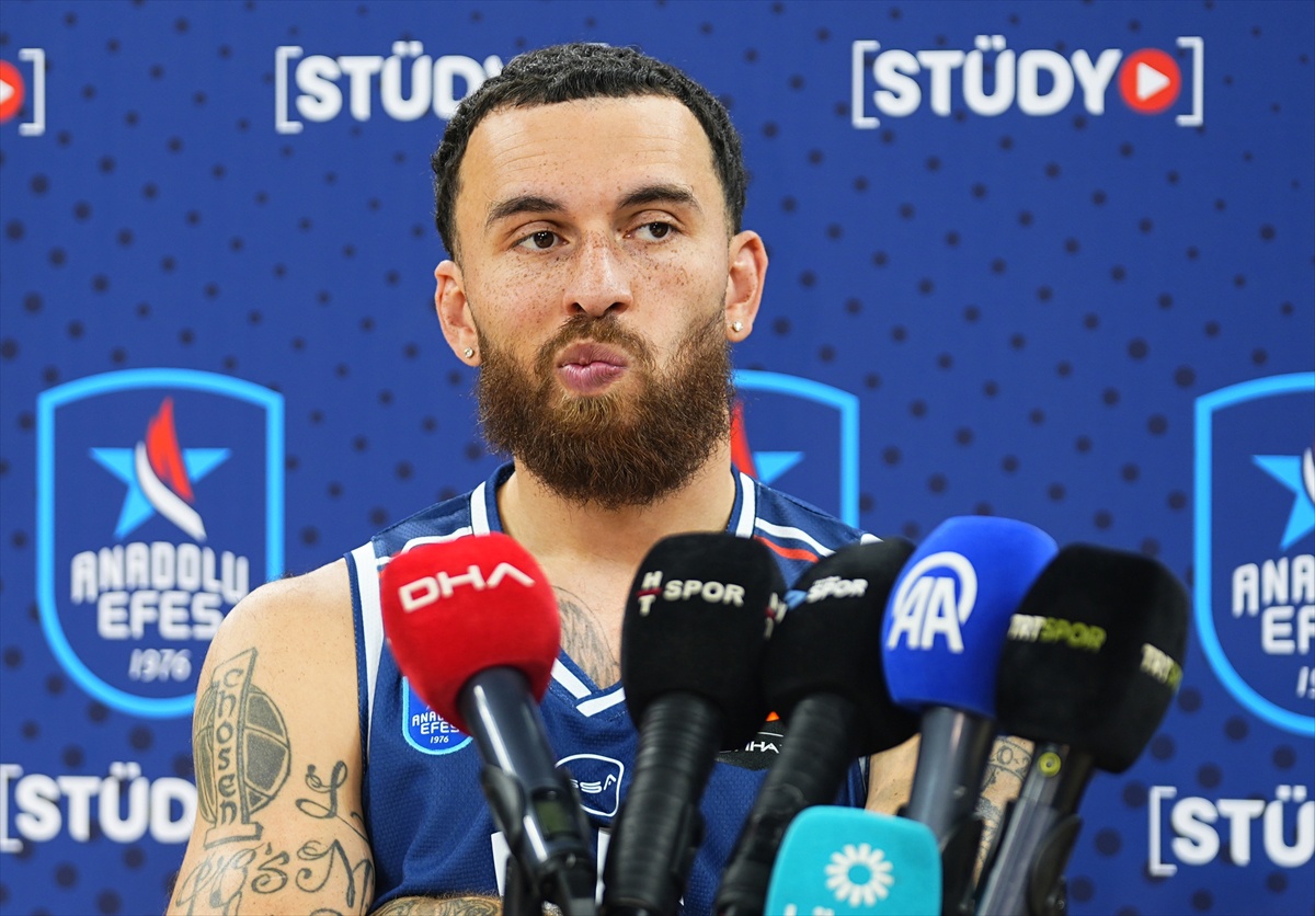 Anadolu Efes\'in yeni transferi Mike James, Türkiye\'ye çok heyecanlı geldi