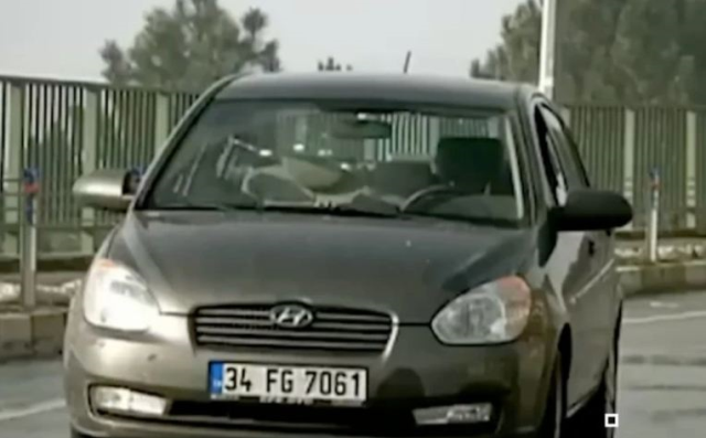 Yine Kurtlar Vadisi Pusu'nun 4 Şubat 2010'da yayımlanan 79. bölümünde “34 FG 7061” plakalı bir aracın görüntülenmesi de dikkat çeken konular arasında.FG kısaltmasının FETÖ örgütünün ölen lideri Fetullah Gülen'i hatırlatması sosyal medyada gündeme geldi.