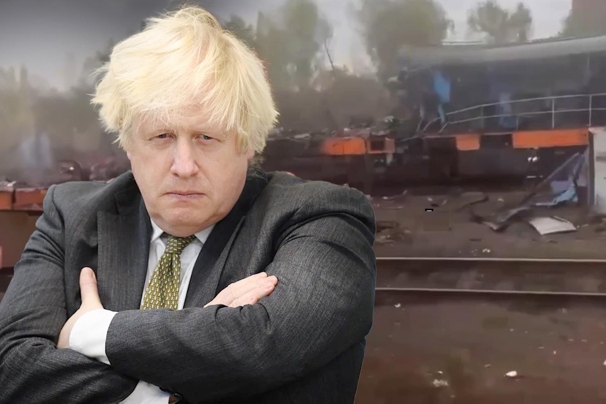 Rus İHA\'sı Polonya sınırında treni vurdu! Boris Johnson kıl payı kurtuldu