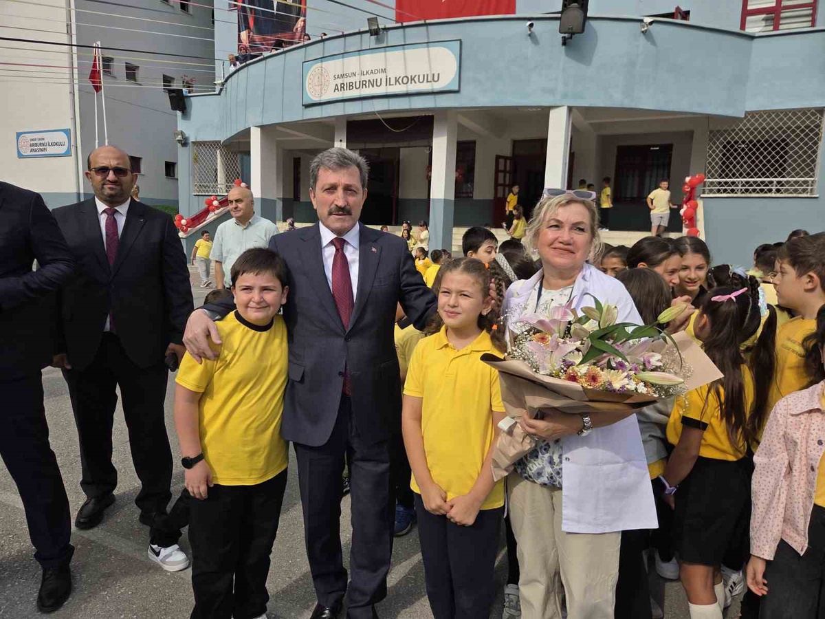 Samsun\'da 250 bin 562 öğrenci ders başı yaptı, Vali Tavlı\'dan Türkiye Yüzyılı mesajı