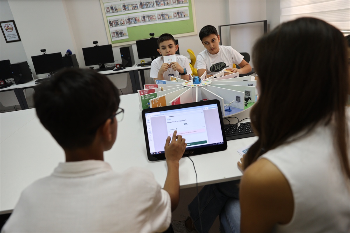Şanlıurfa BİLSEM öğrencileri TEKNOFEST\'te üç projeyle finalde yarışacak