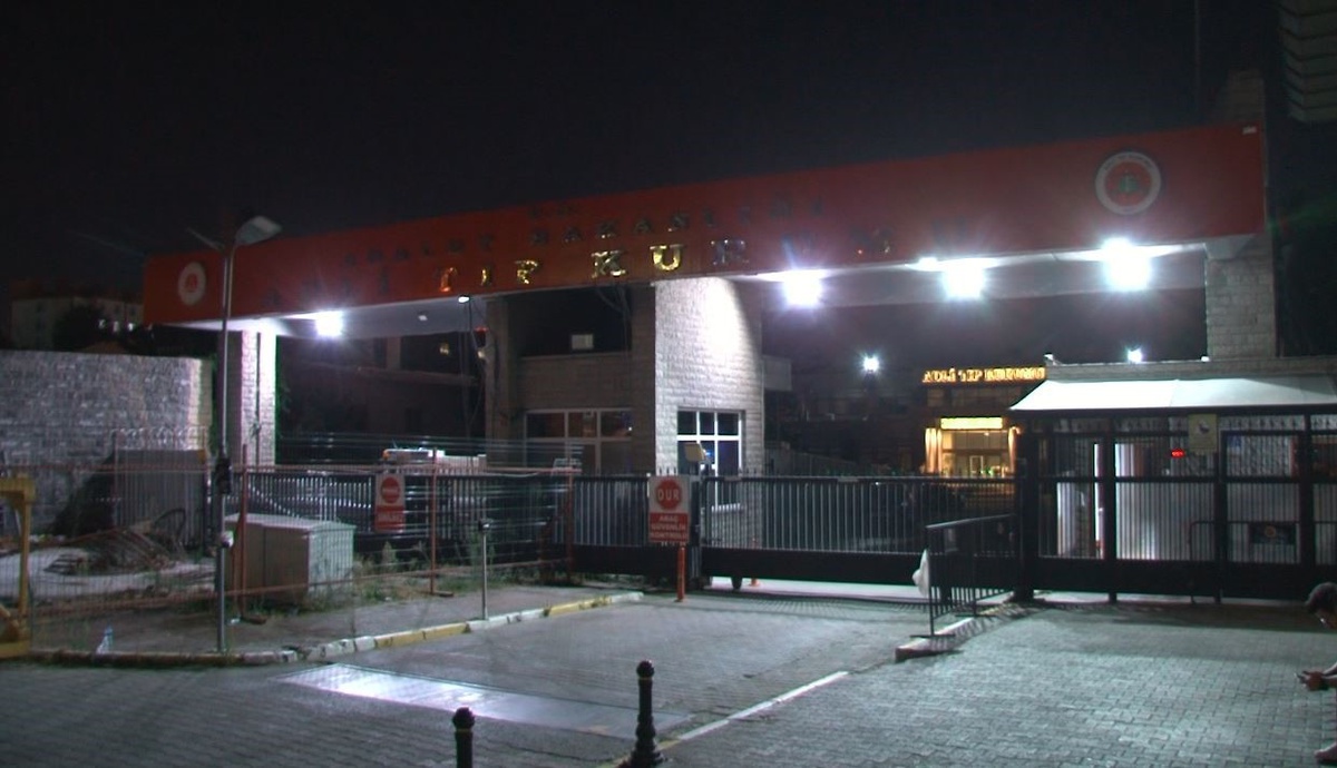 Silivri açıklarında bulunan erkek cesedi, batan geminin mürettebatından olabilir