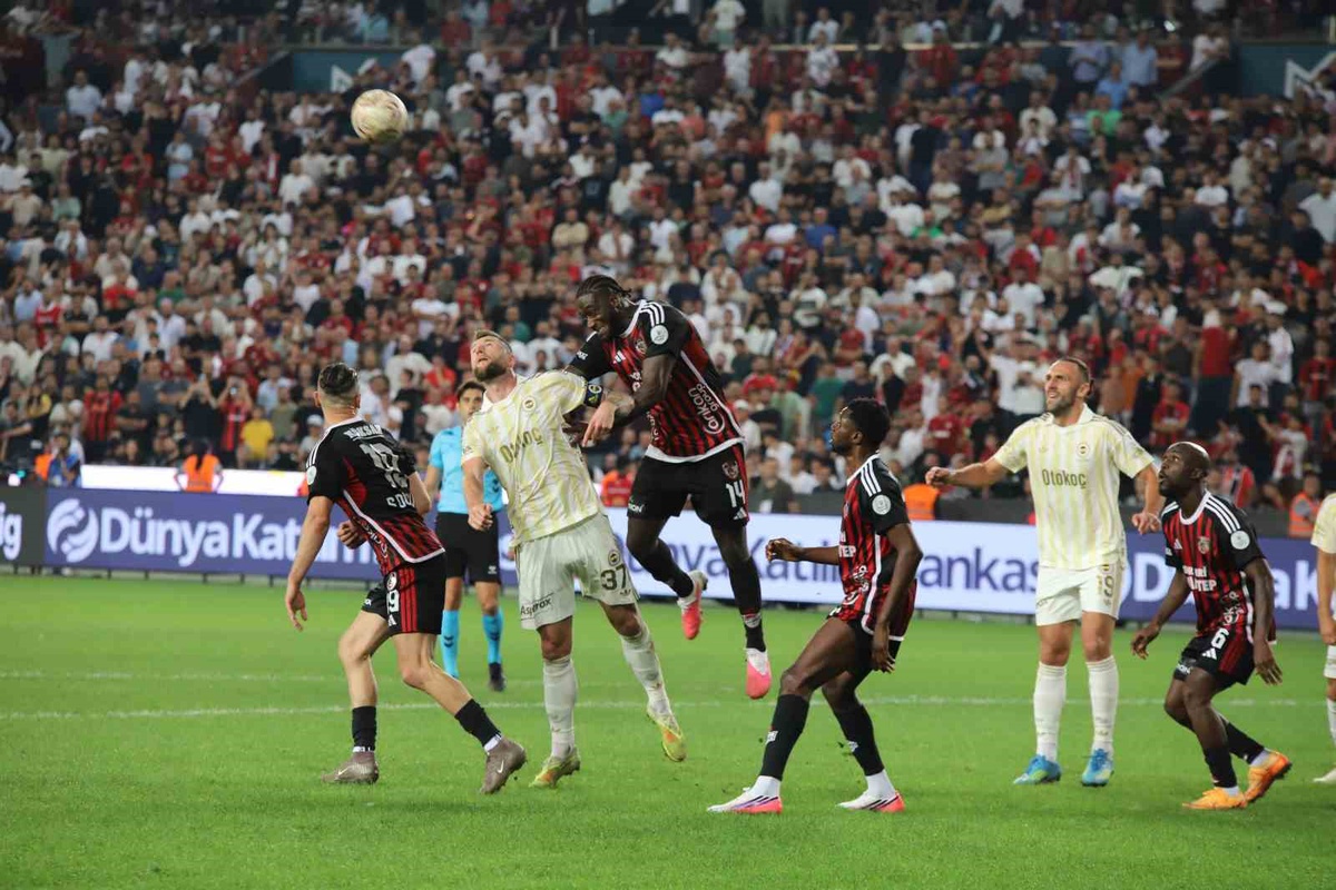 Süper Lig\'de 5. hafta tamamlandı, Galatasaray 13 puanla lider