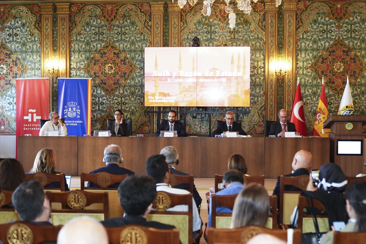 İstanbul Üniversitesi\'nde Türkiye-İspanya ilişkilerini konu alan iki günlük kongre başladı