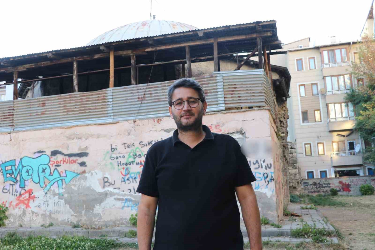 Sivas\'taki 3 asırlık Paşa Hamamı bürokratik engellerle 10 yıldır atıl bekliyor