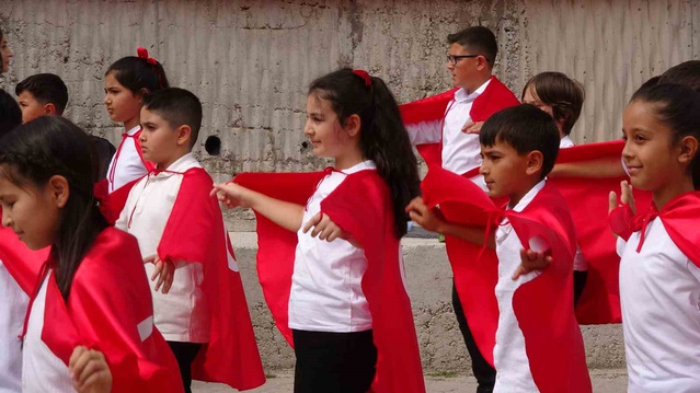 Yozgat'ta 63 bin 82 öğrenci ders başı yaptı, 7 bin 26 kişilik kadro görev alıyor